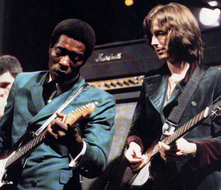 Buddy Guy et Eric Clapton. Le flambeau du blues est passée aux mains des jeunes anglais